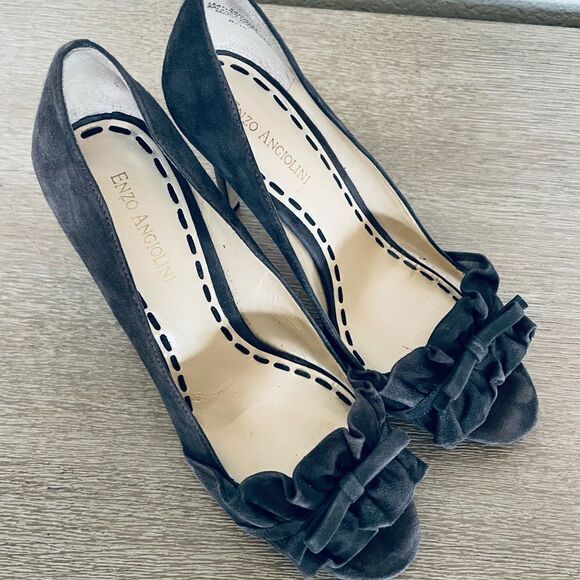Enzo Angiolini Gray Suede Ruffle Toe High Heels Stilettos 8.5 - Picture 4 of 7